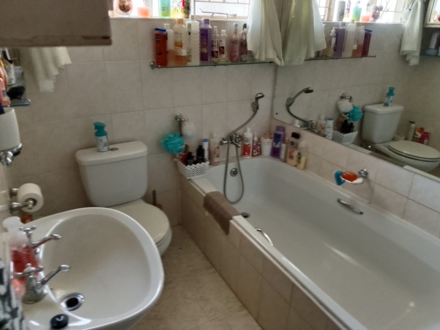 3 Bedroom Property for Sale in Flimieda North West
